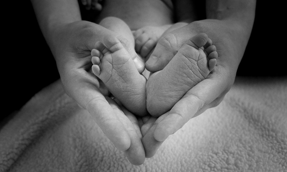 baby-feet-
